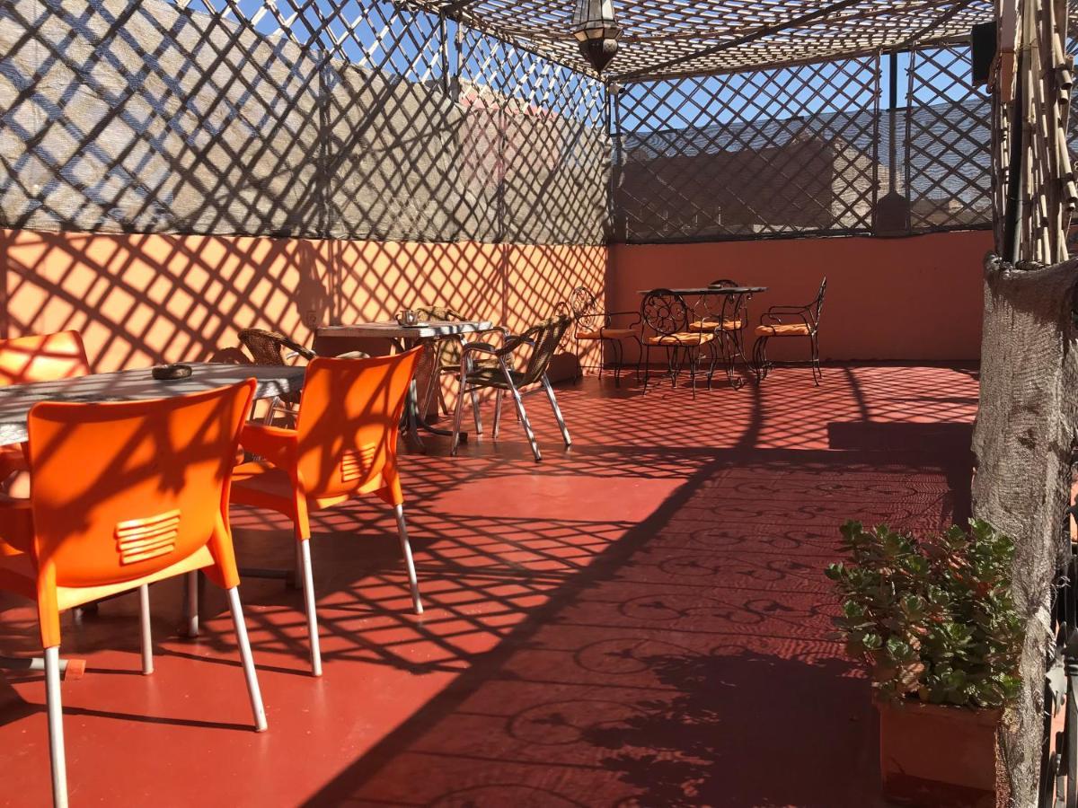 Riad Asrir 티즈니트 외부 사진