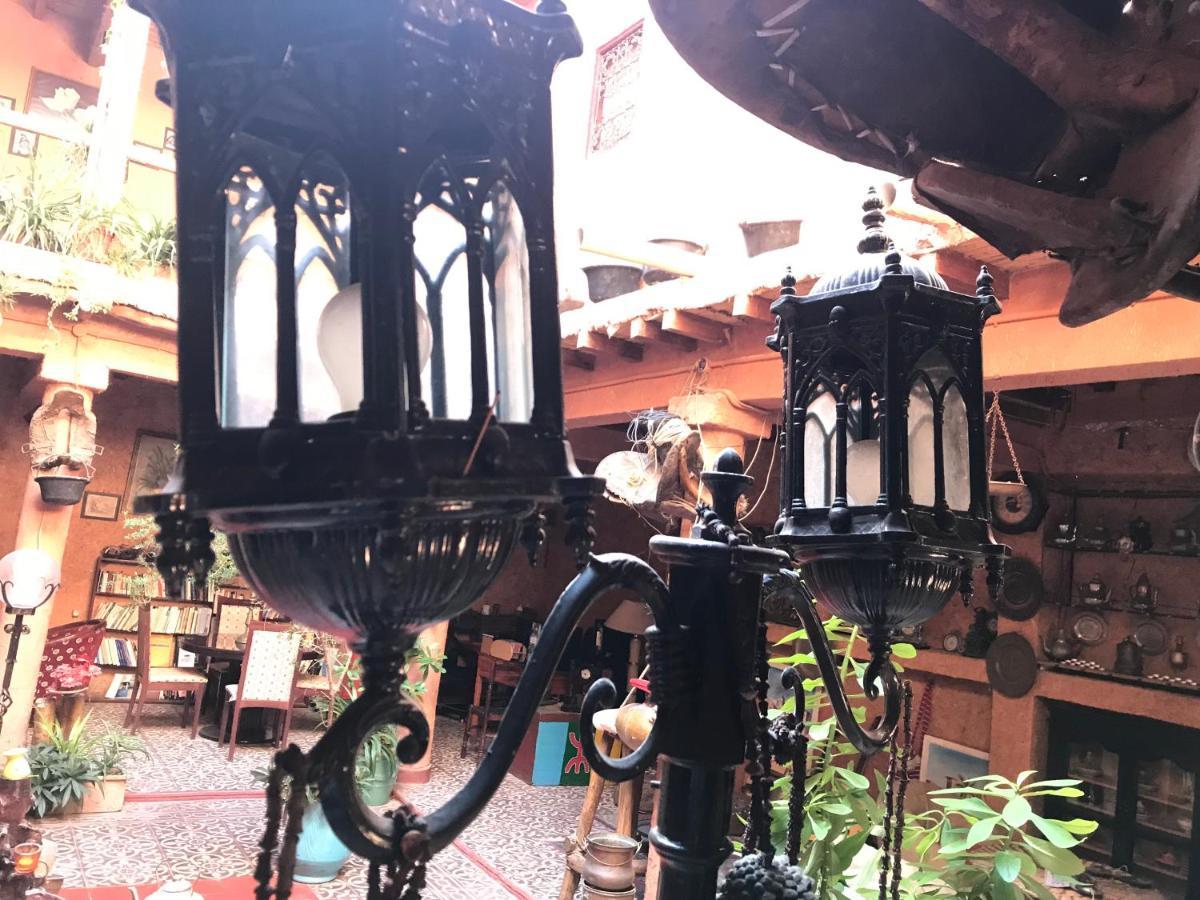 Riad Asrir 티즈니트 외부 사진