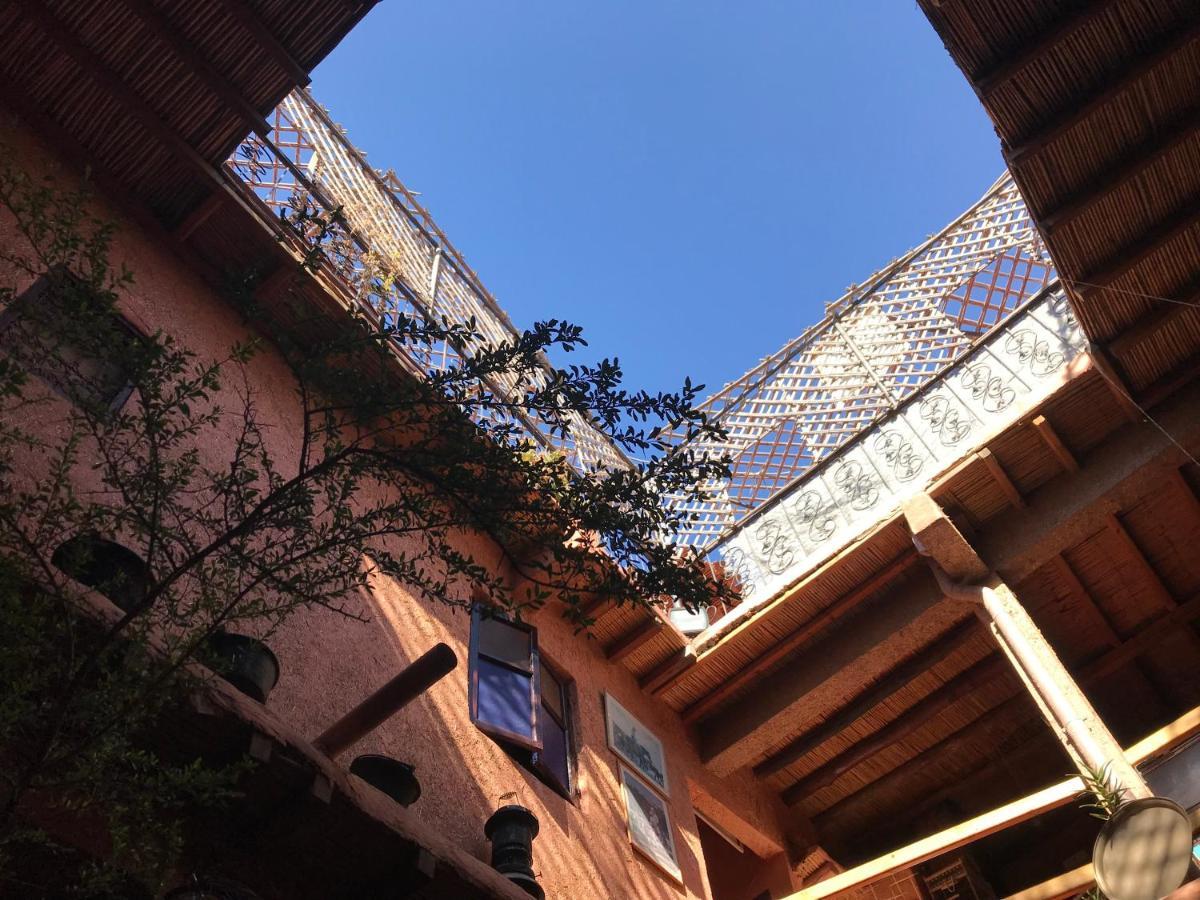 Riad Asrir 티즈니트 외부 사진