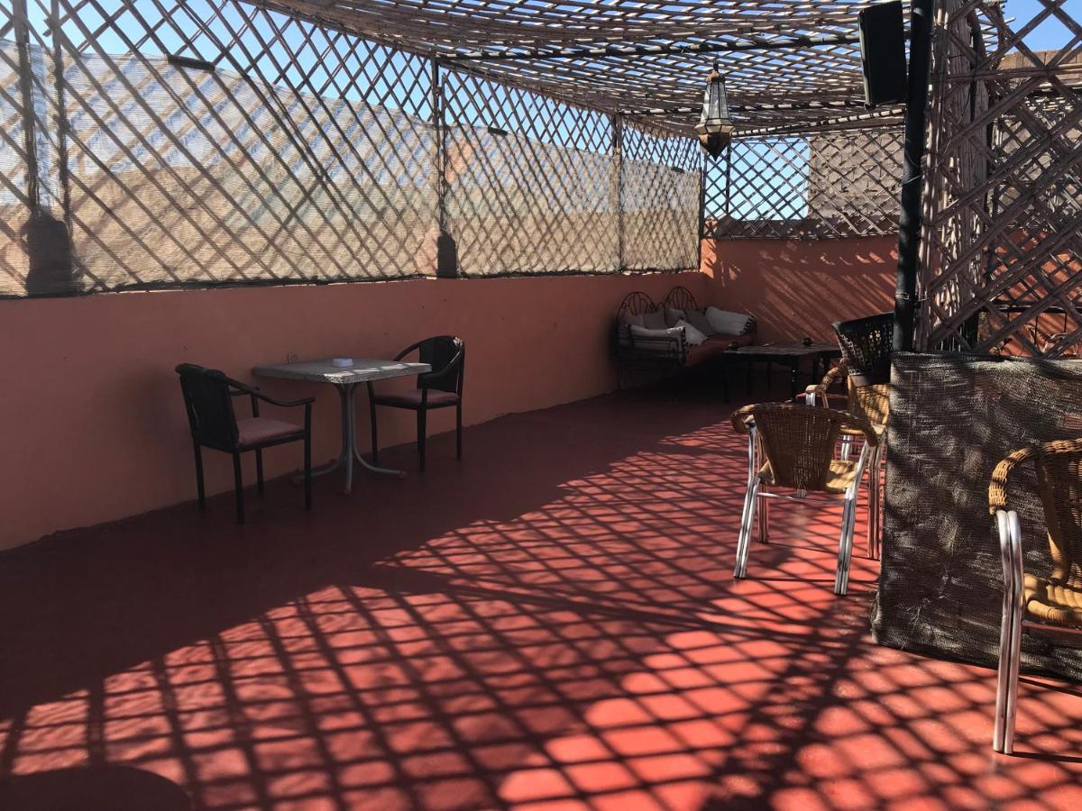Riad Asrir 티즈니트 외부 사진